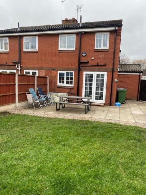 Villa 2 Bed House Sleeps 4-5 à Liverpool Extérieur photo